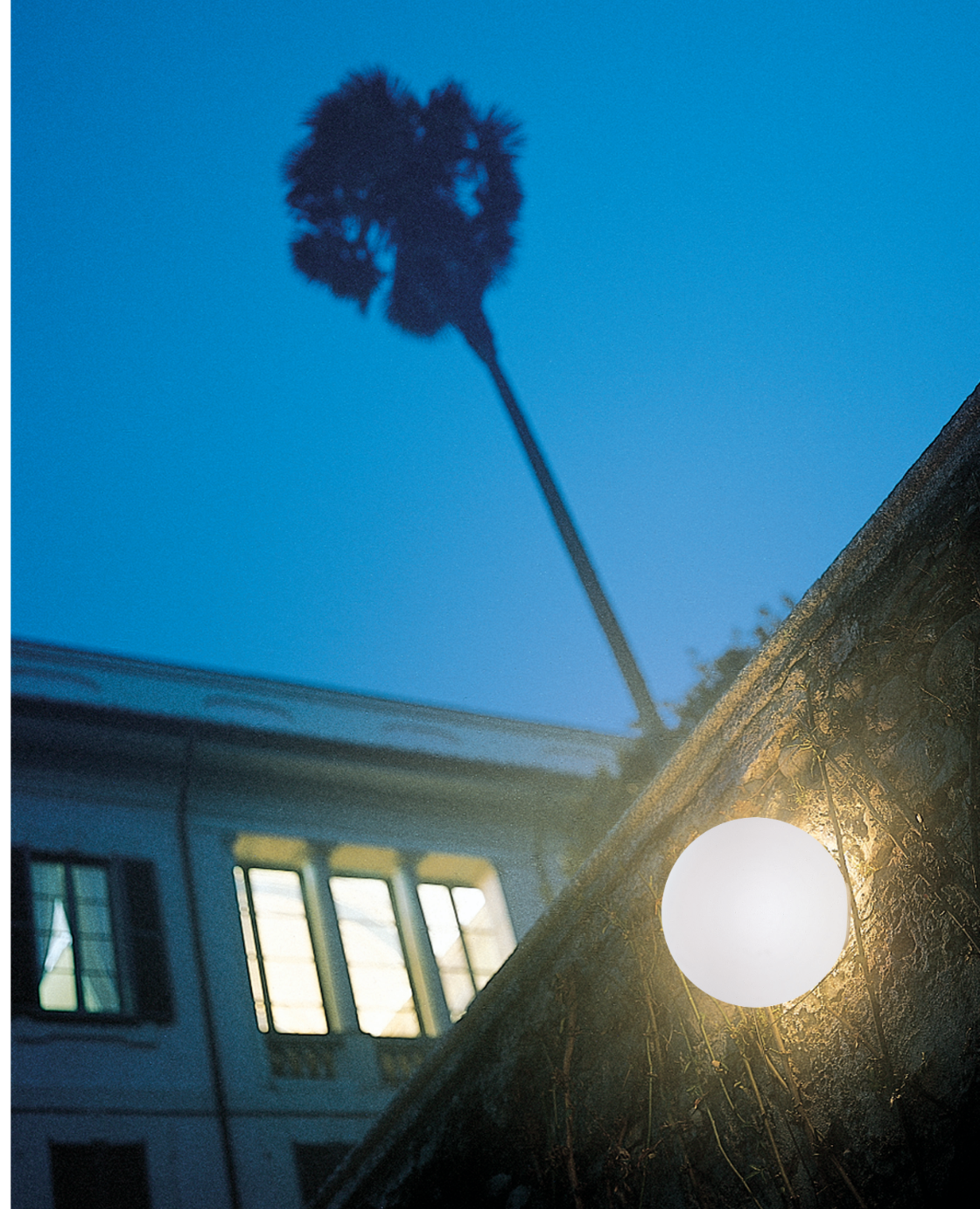 Artemide Dioscuri 35 wall and ceiling globe light