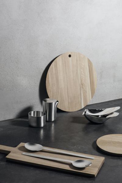 blomus Oak Cutting Board Round 12"