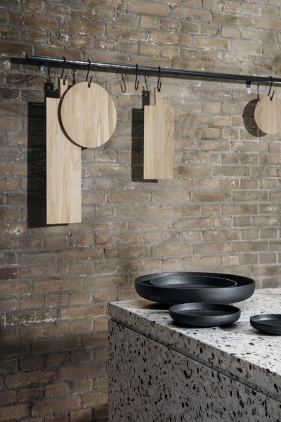 blomus Oak Cutting Board Round 12"