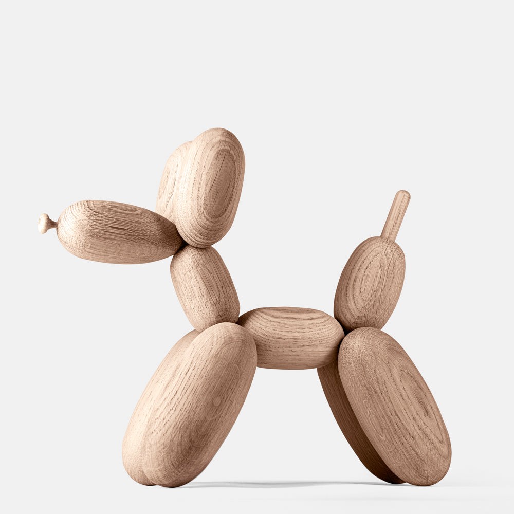 Boyhood Ballon d’Og wooden figure in oak, Small (image 1)
