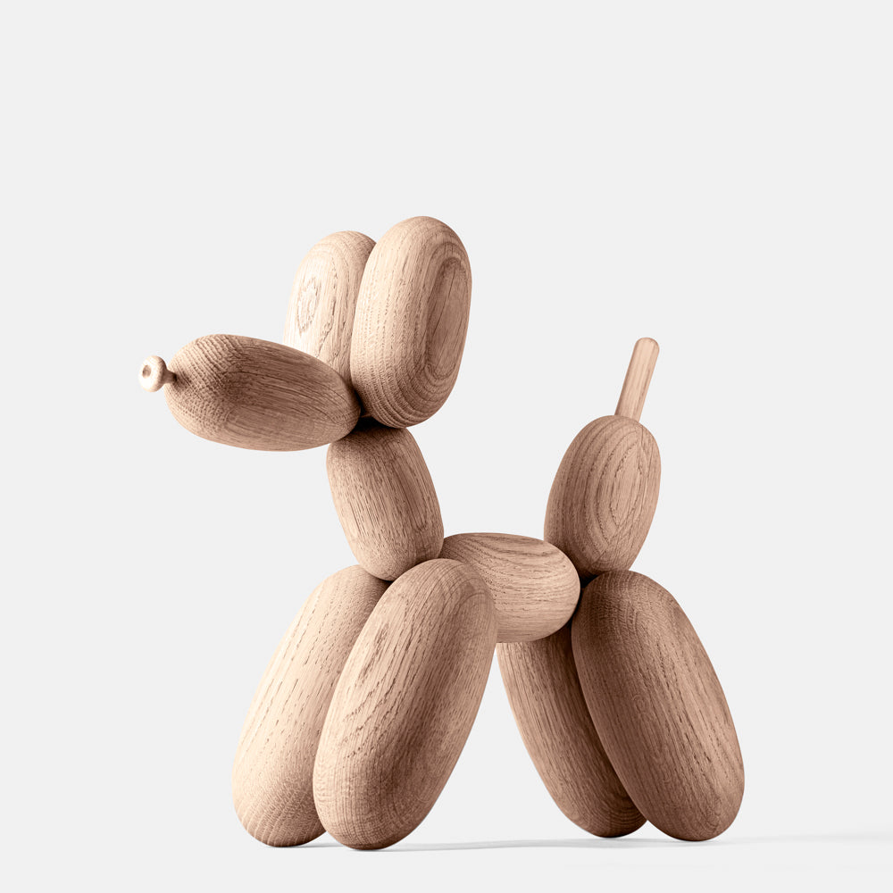 Boyhood Ballon d’Og wooden figure in oak, view 4 (image 4)