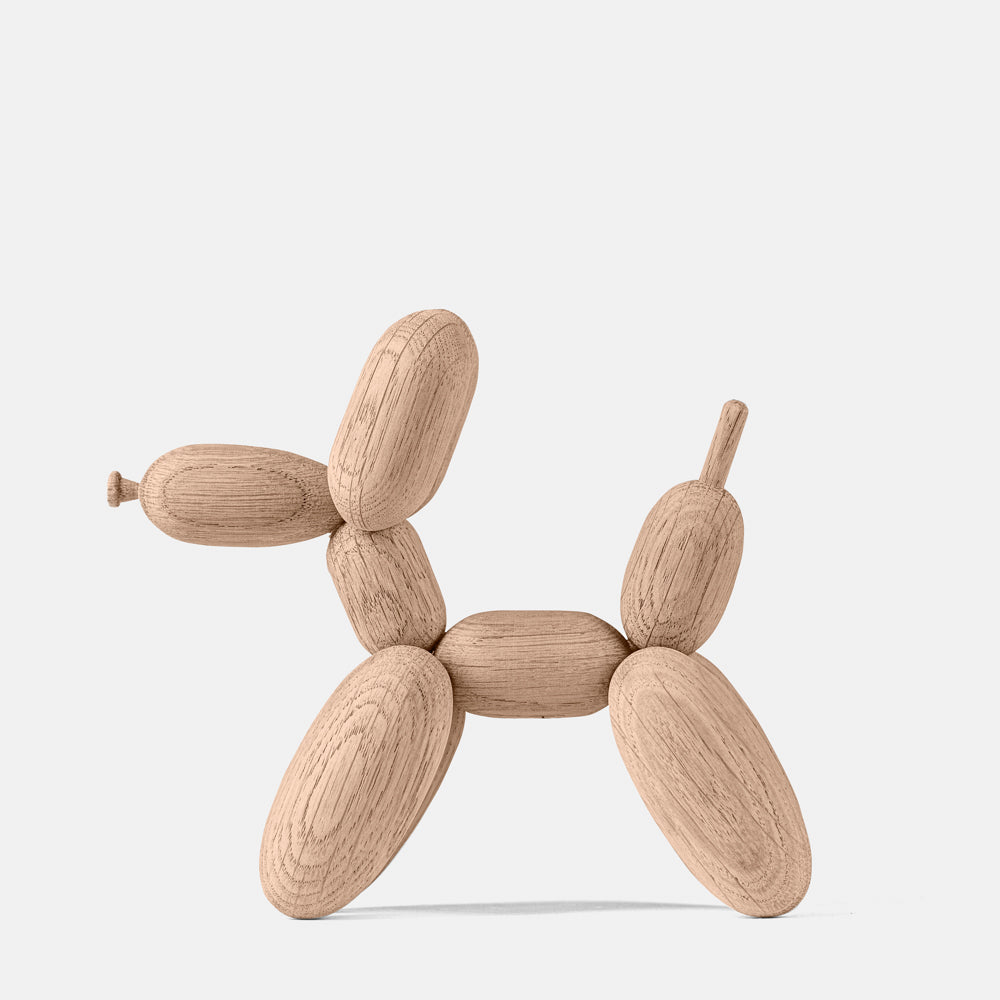 Boyhood Ballon d’Og wooden figure in oak, view 5 (image 5)
