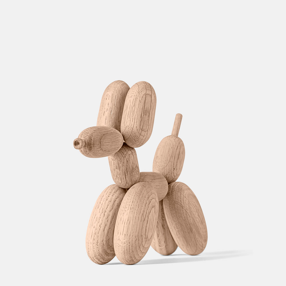 Boyhood Ballon d’Og wooden figure in oak, view 7 (image 7)