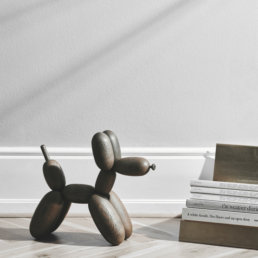 Boyhood Ballon d’Og wooden figure in smoked oak, view 15 (image 15)