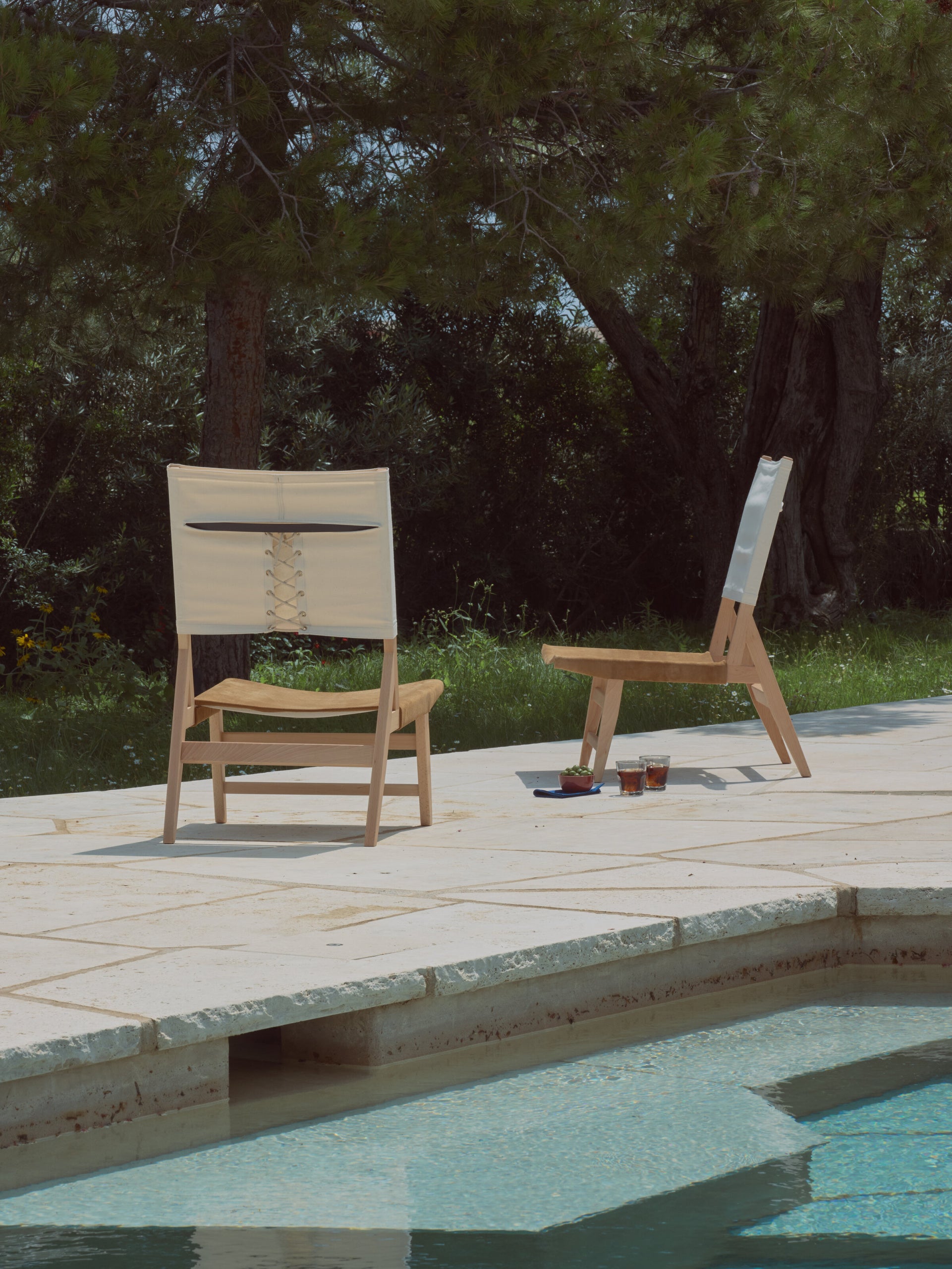 Santa & Cole lounge chair with inclined backrest