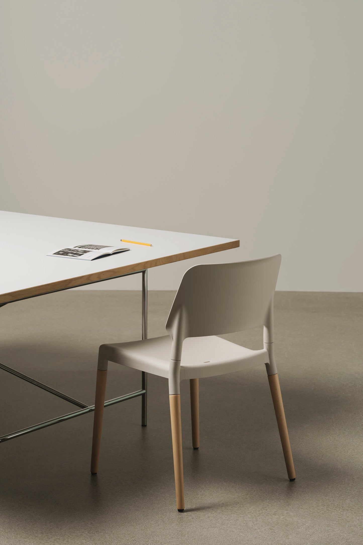 Indoor Belloch Chair with natural beech wood legs for contemporary homes