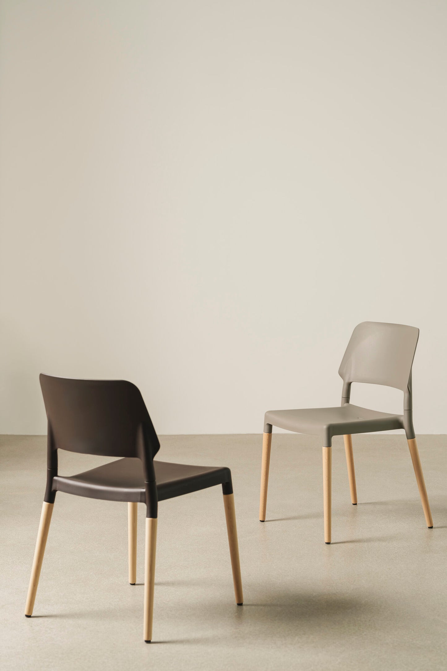 Outdoor Belloch Chair with anodized aluminum legs for patios and terraces