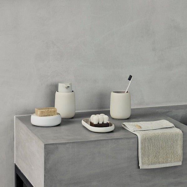 blomus SONO Oval Ceramic Vanity Tray, 7.5 in – SONO vanity tray in a styled bathroom (1)