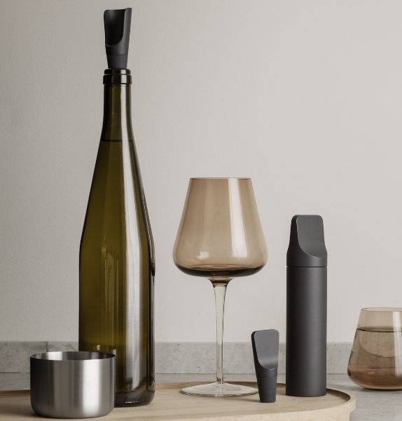blomus Ilo Bottle Stopper & Wine Pourer Set Moonbeam