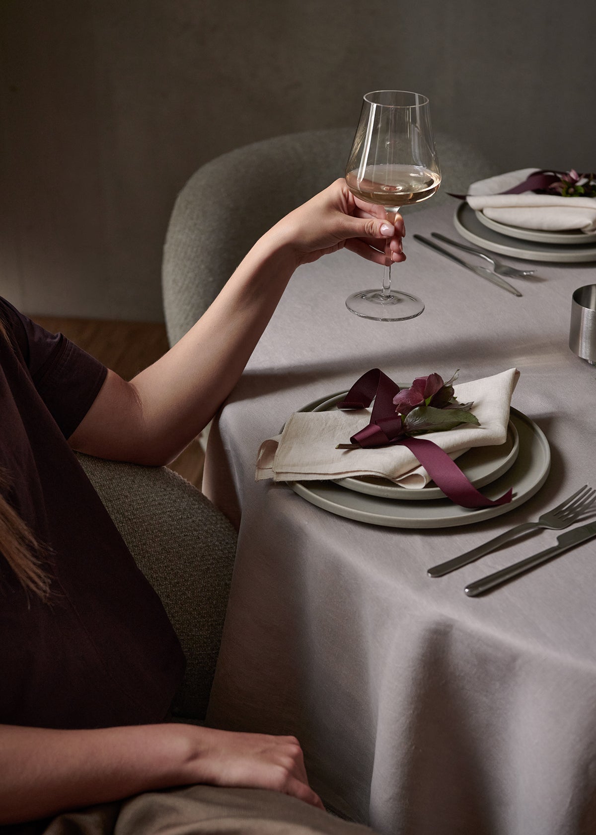 blomus MAKOTO Stoneware Plates: Dinner, Dessert & Side – Elephant Skin dinner and dessert plates in use