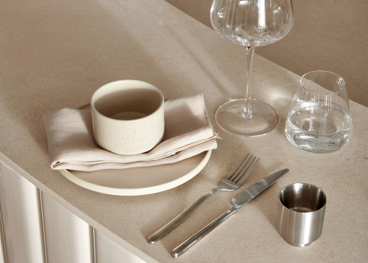 blomus MAKOTO Stoneware Plates: Dinner, Dessert & Side – Moonbeam dessert plate with tea cup