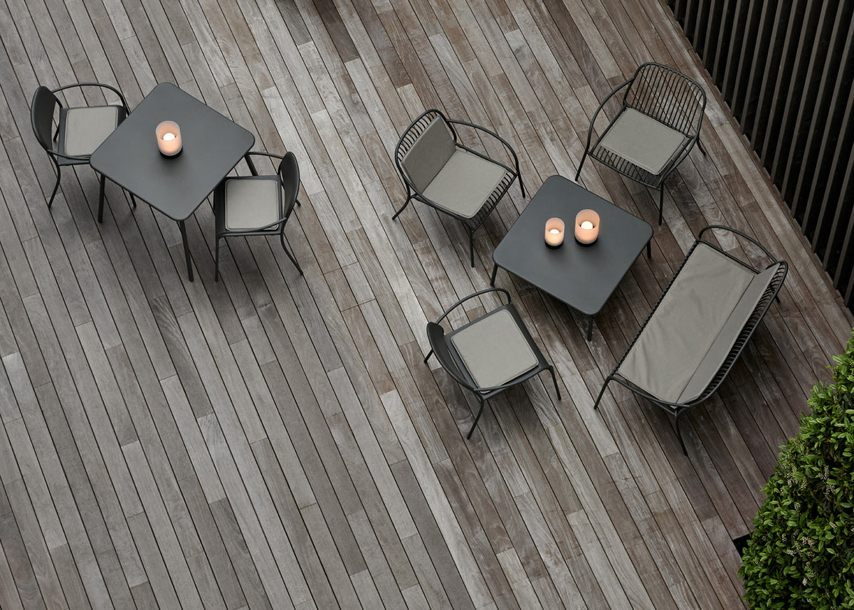 blomus YUA Outdoor Bistro Table, Round or Square – YUA bistro table styled with blomus CALMA (1)