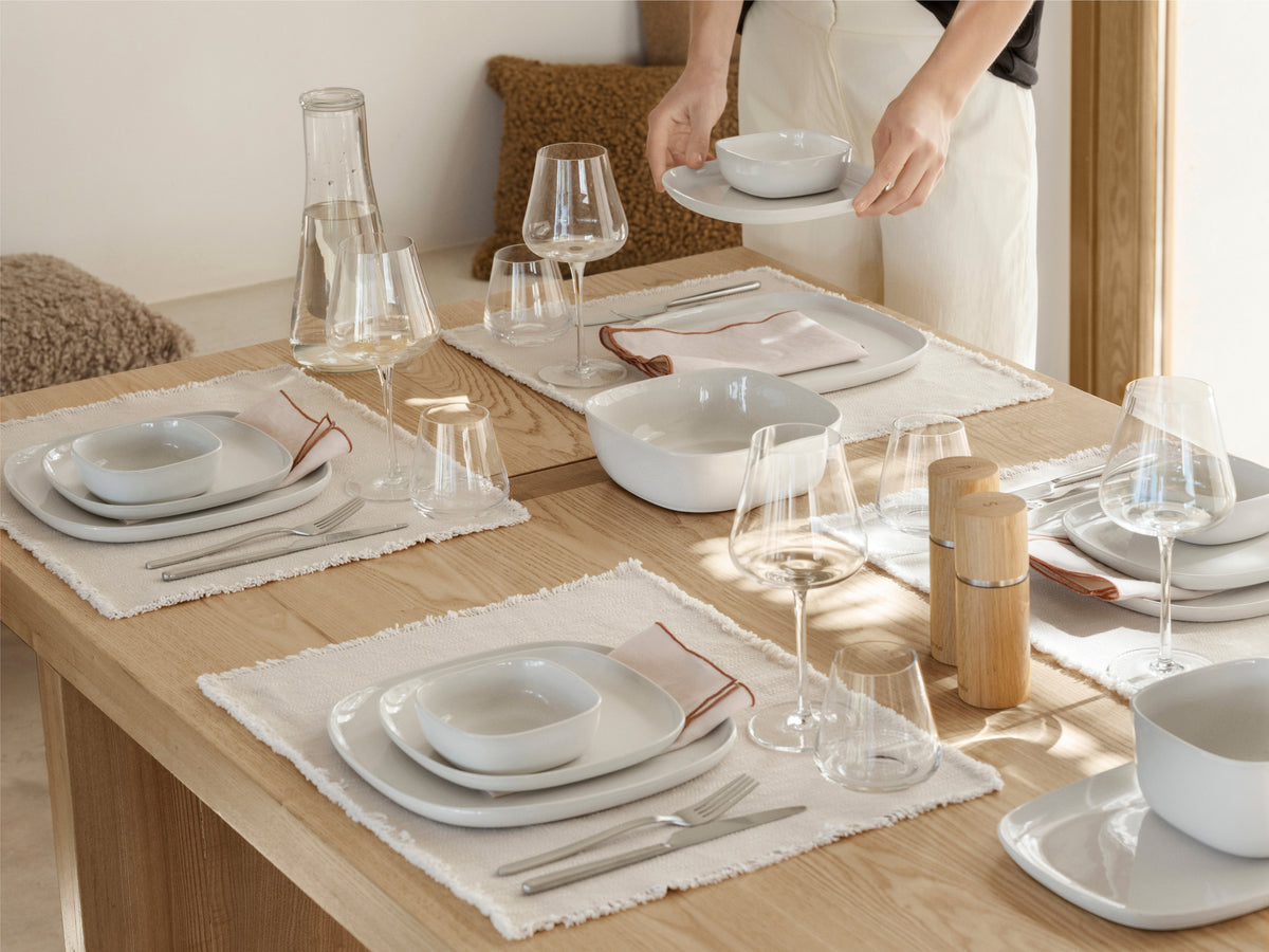 blomus PEPE Oak Salt & Pepper Mill Set, Ceramic Grinders – PEPE oak mills styled with blomus STELLA, VAHLO and LINEO