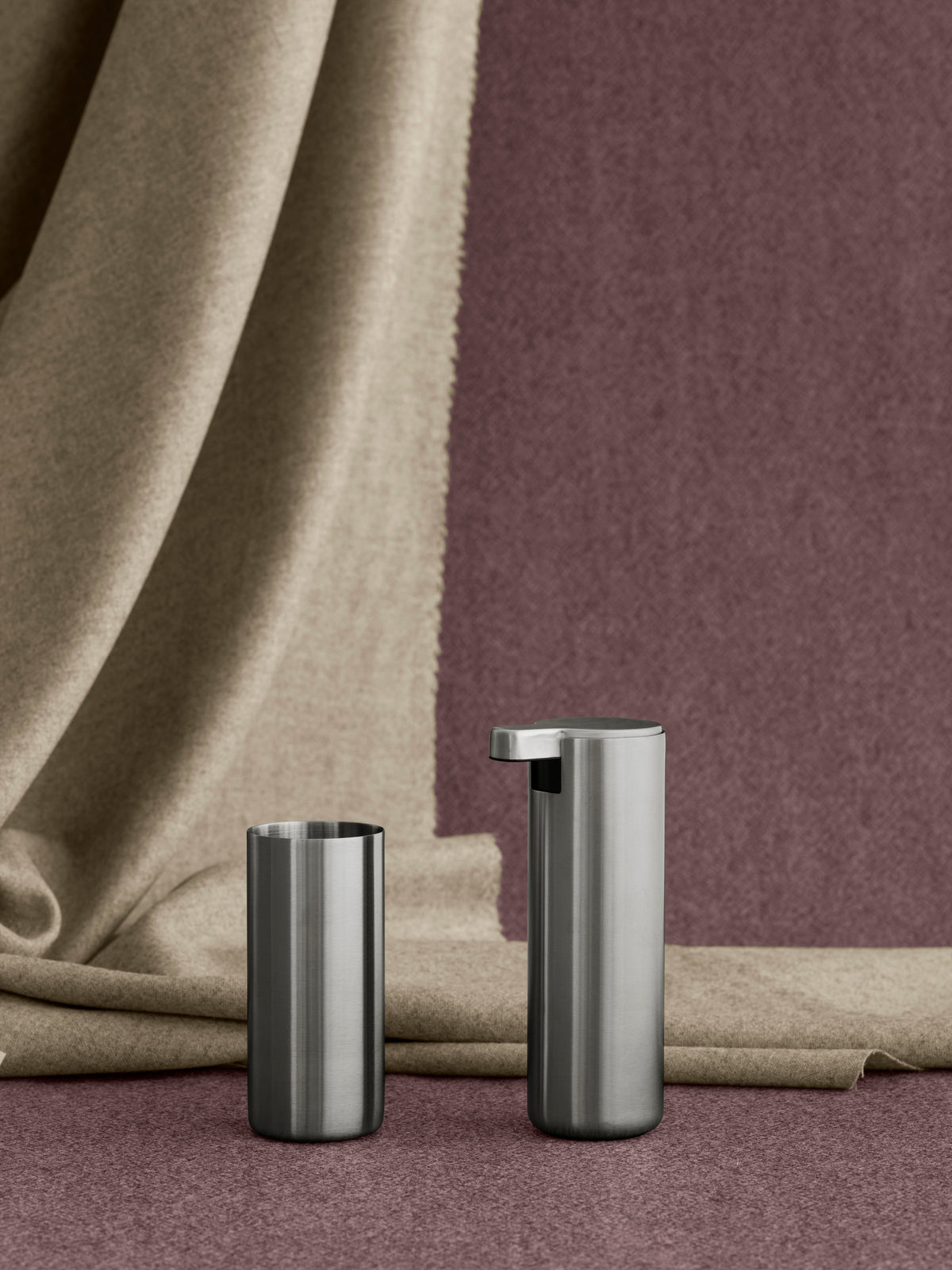 blomus MODO Refillable Soap Dispenser, 5.6 oz, 6 Finishes – MODO soap dispenser in a styled bathroom (10)