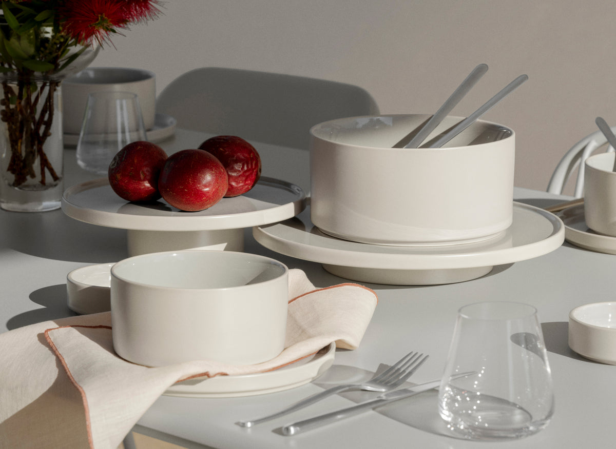 blomus PILAR Stoneware Plates, Set of 4, in Three Sizes – Moonbeam plates under a serving bowl at lunch