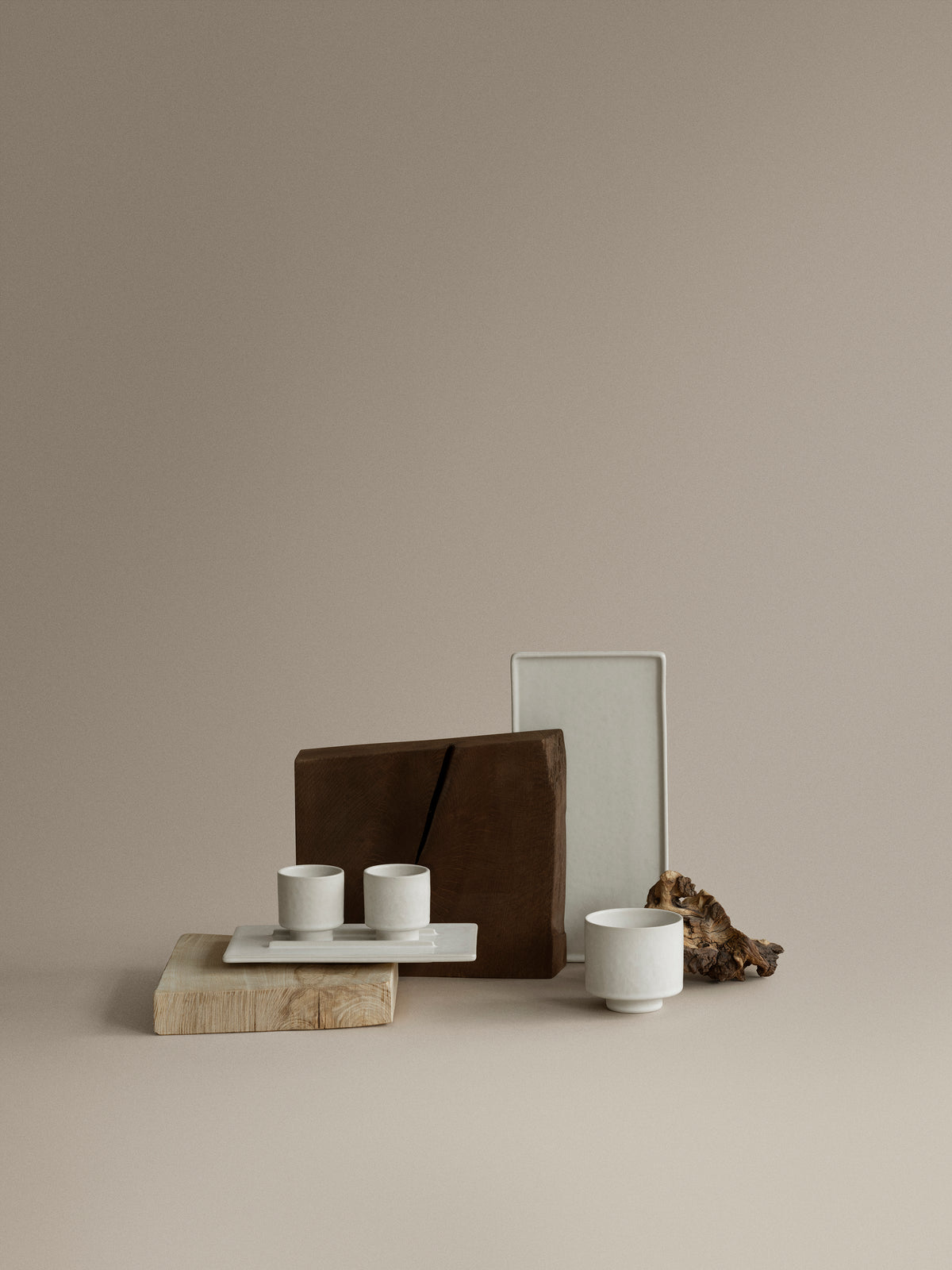 blomus MAKOTO Rectangular Serving Platter – Moonbeam platter with tray and cups