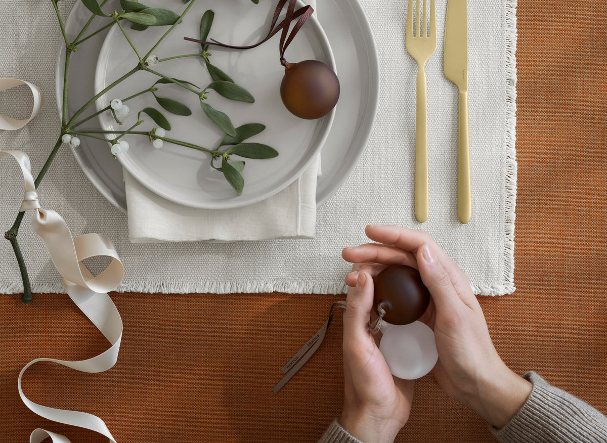 blomus PILAR Stoneware Plates, Set of 4, in Three Sizes – Moonbeam plates dressed with greenery for a festive dinner
