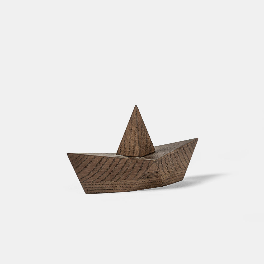 Boyhood Admiral Paper Boat wooden figure in smoked oak, Small (image 2)