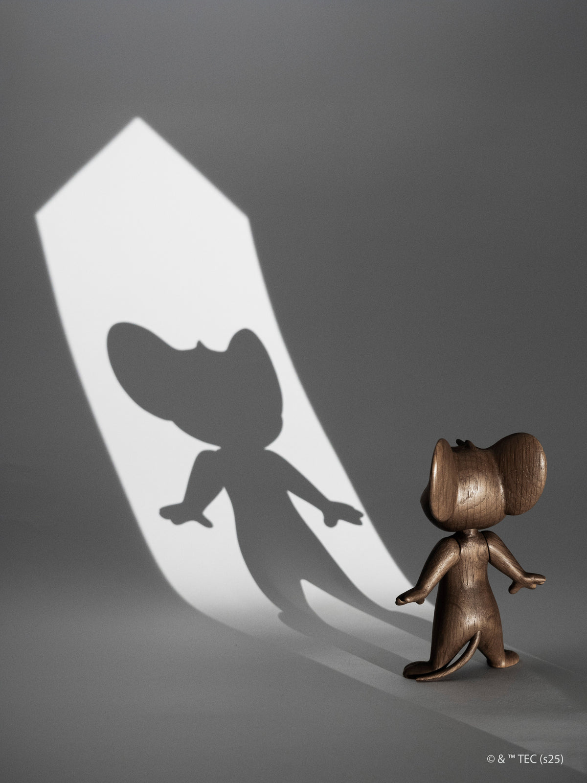 Boyhood Tom & Jerry Tom wooden figure in oak & smoked oak, Small (image 12)