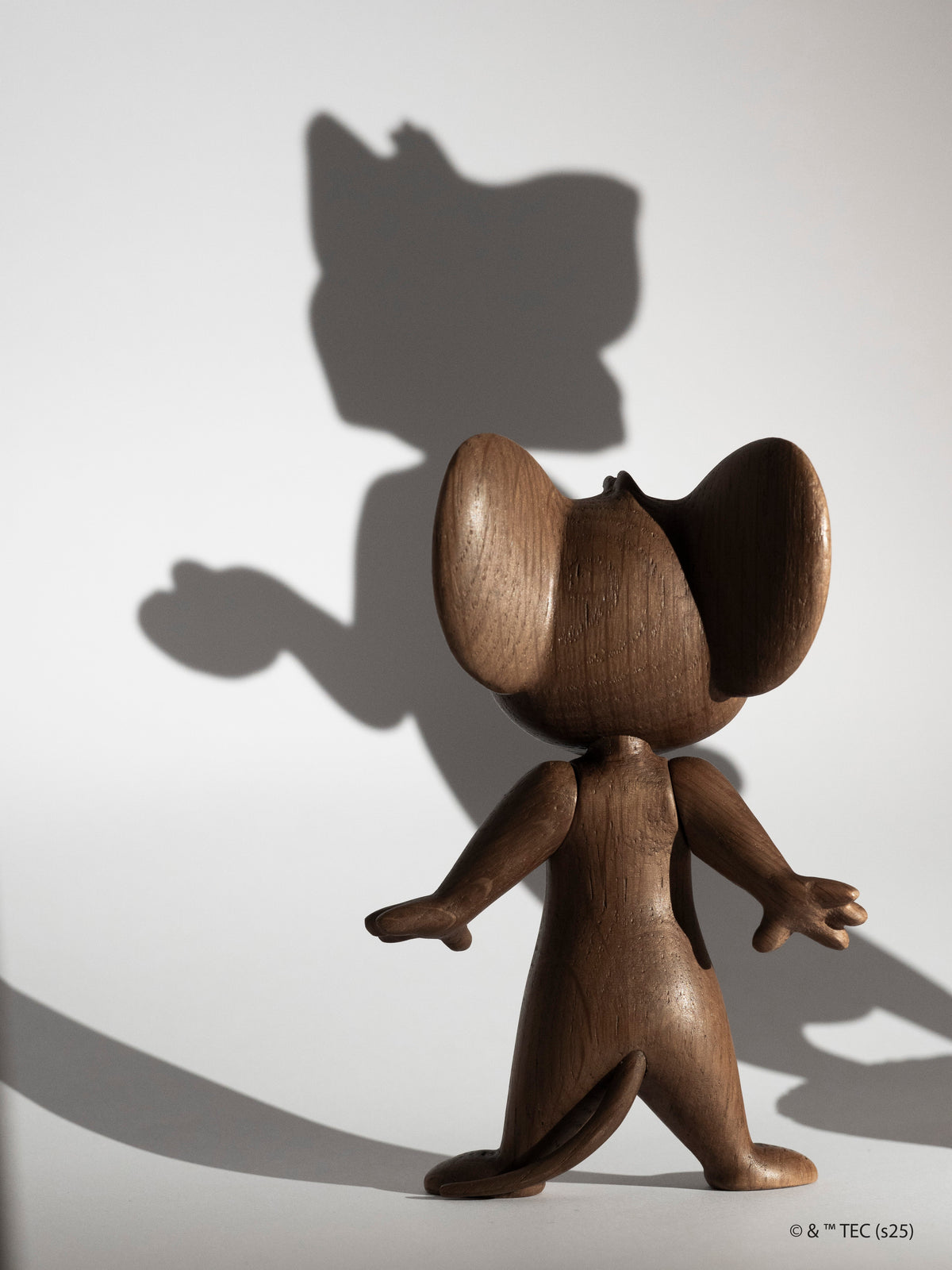 Boyhood Tom & Jerry Tom wooden figure in oak & smoked oak, Small (image 15)