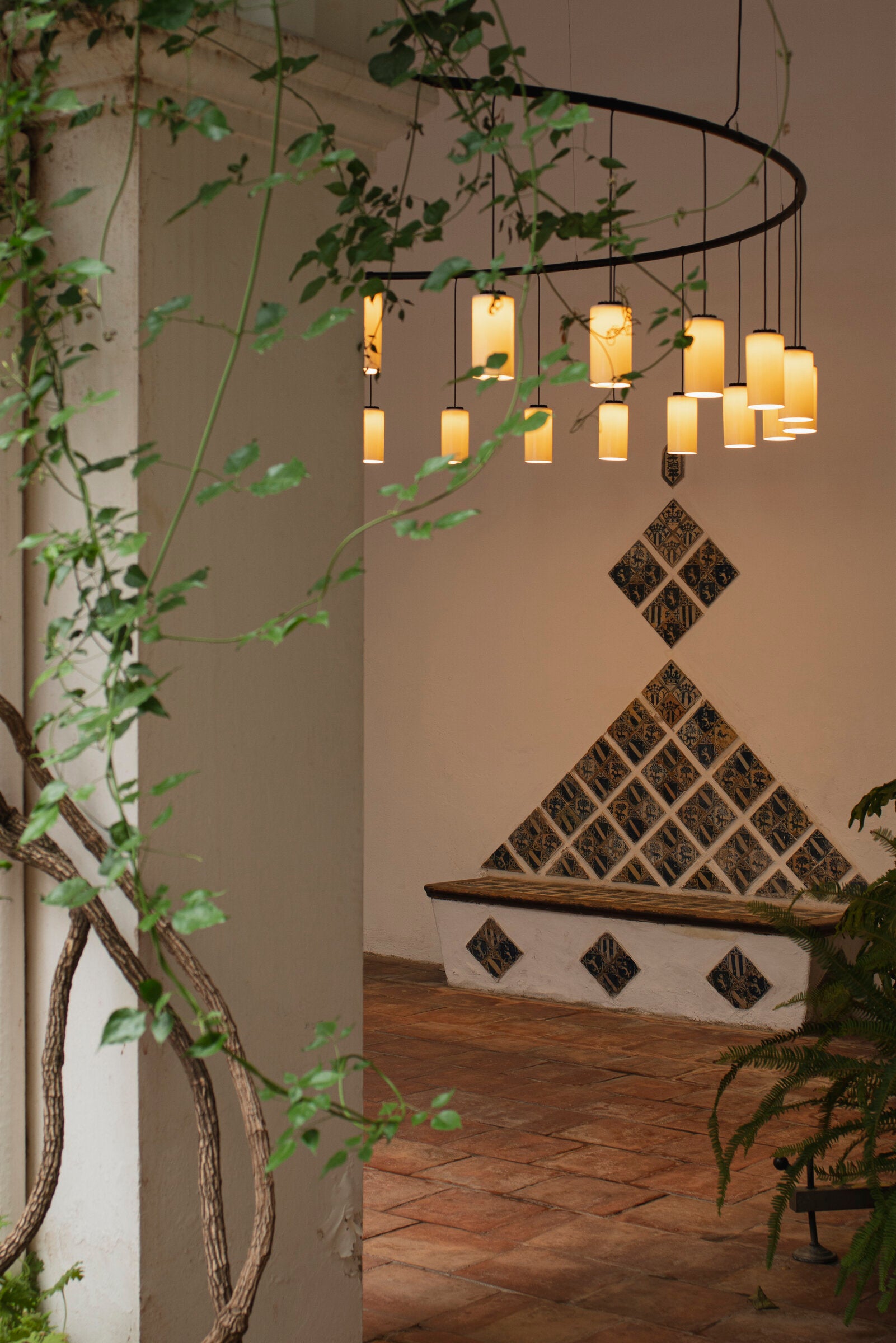 Elegant integrated LED pendant light for modern open-concept interiors