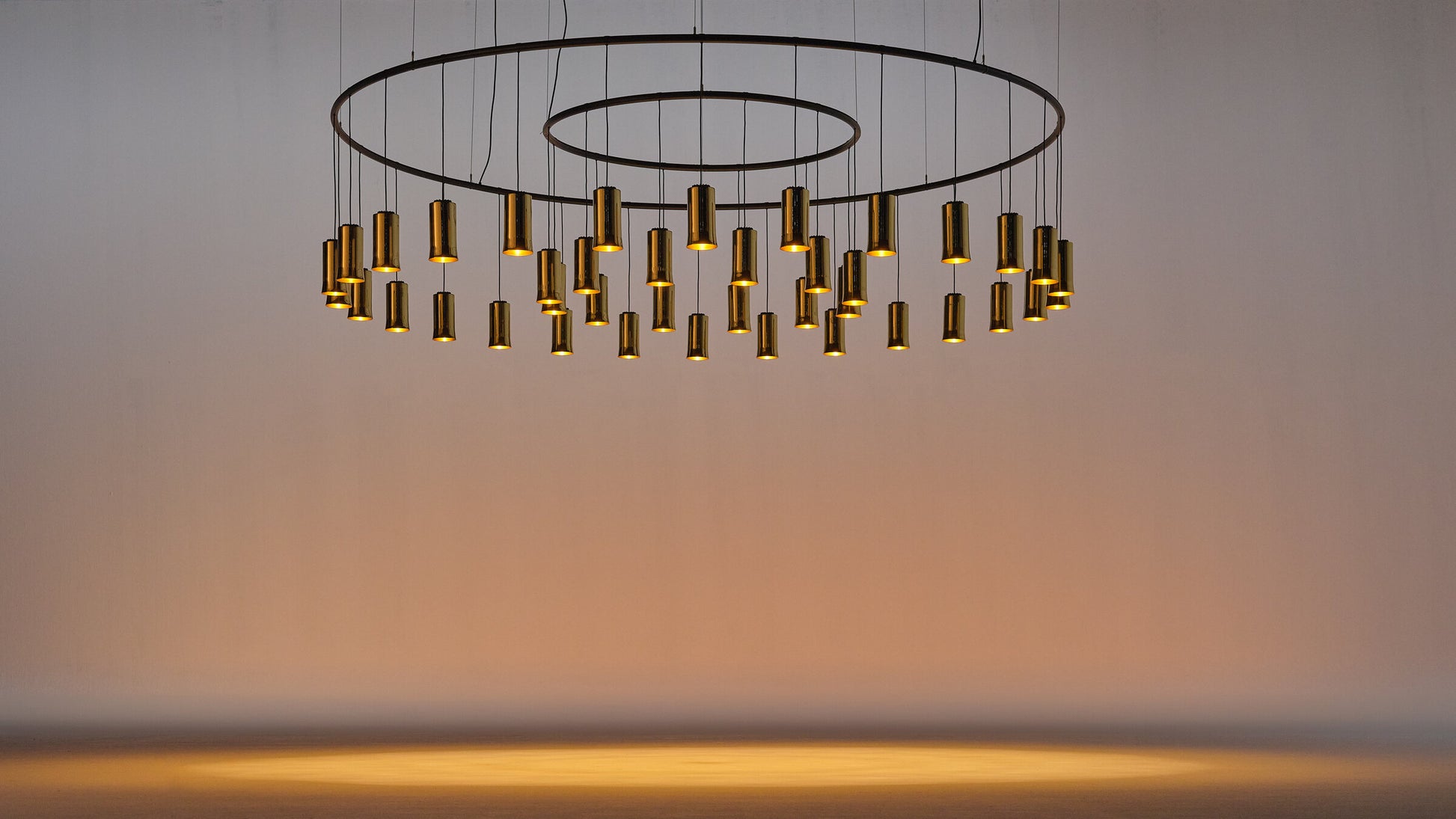 High-end circular suspension fixture for luxury hospitality design