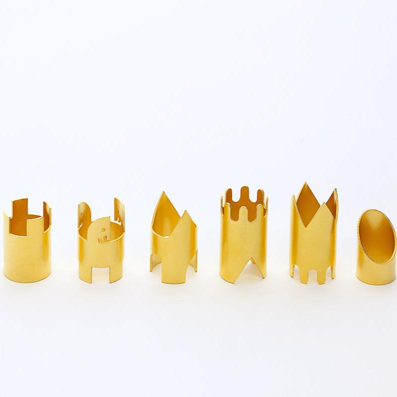Cy Endfield Travel Chess Set by IC Design (photo 12 of 13)