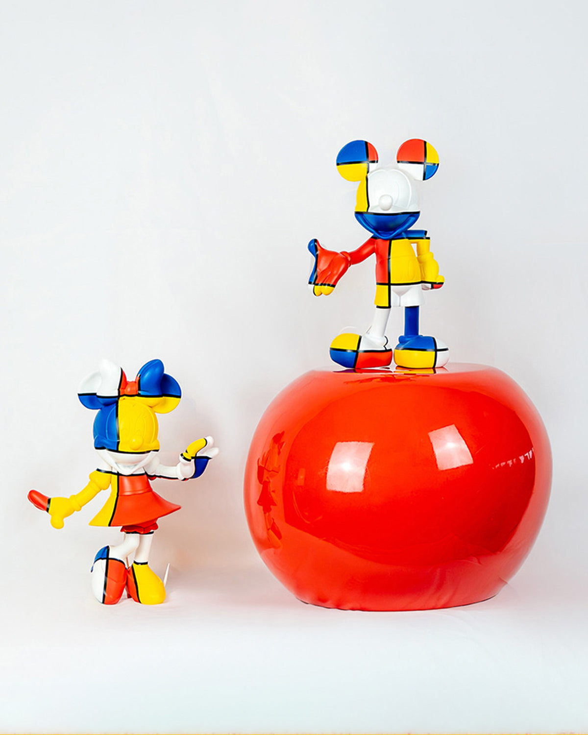 Leblon Delienne Mickey Welcome Art Collection sculpture in Multicolor (Mondrian primary colors), 12 inch – view 4