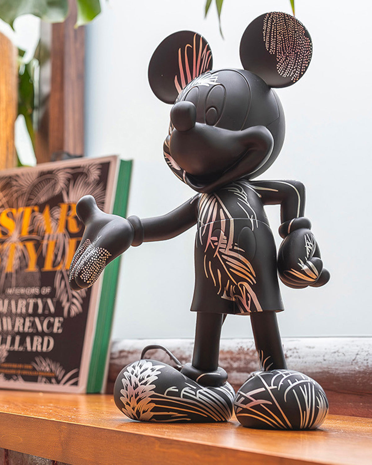 Leblon Delienne Star Style Mickey by Martyn Lawrence Bullard sculpture in Black & Grey, 12 inch – view 3
