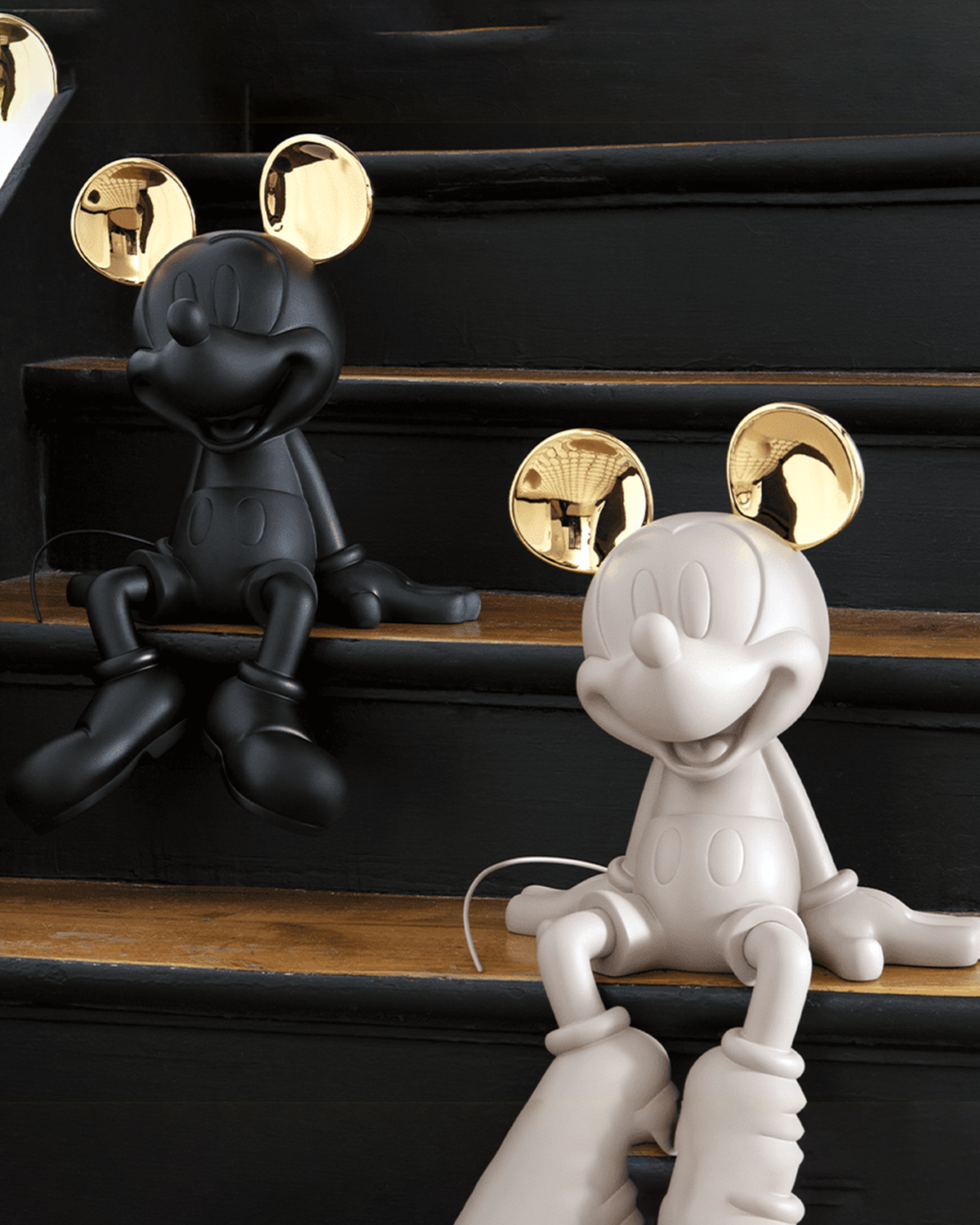 Leblon Delienne Mickey Take 2 by Kelly Hoppen sculpture in Black & Gold, 19 inch – view 3