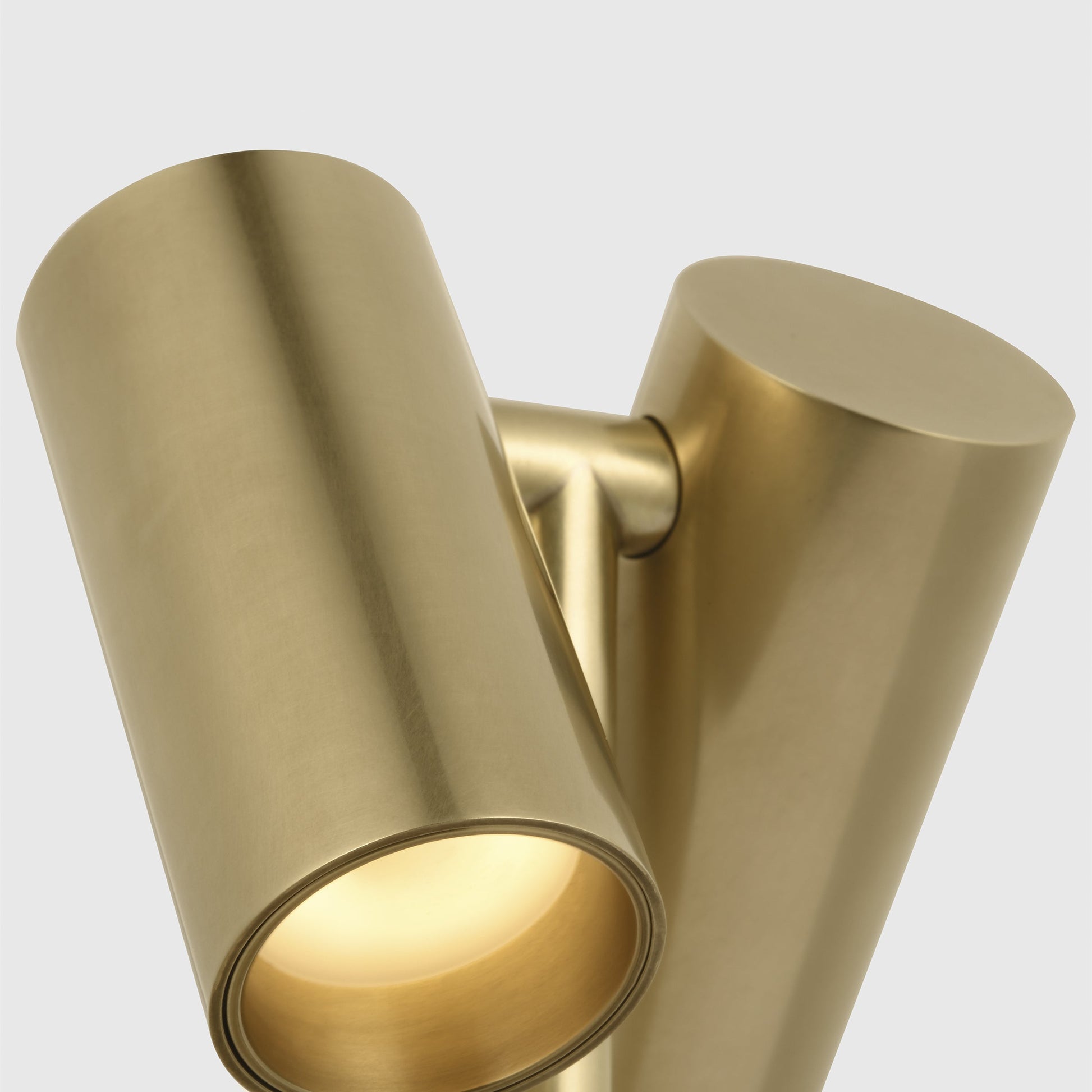 Doppia Restaurant & Cordless Table Lamp by Visual & Comfort & Co