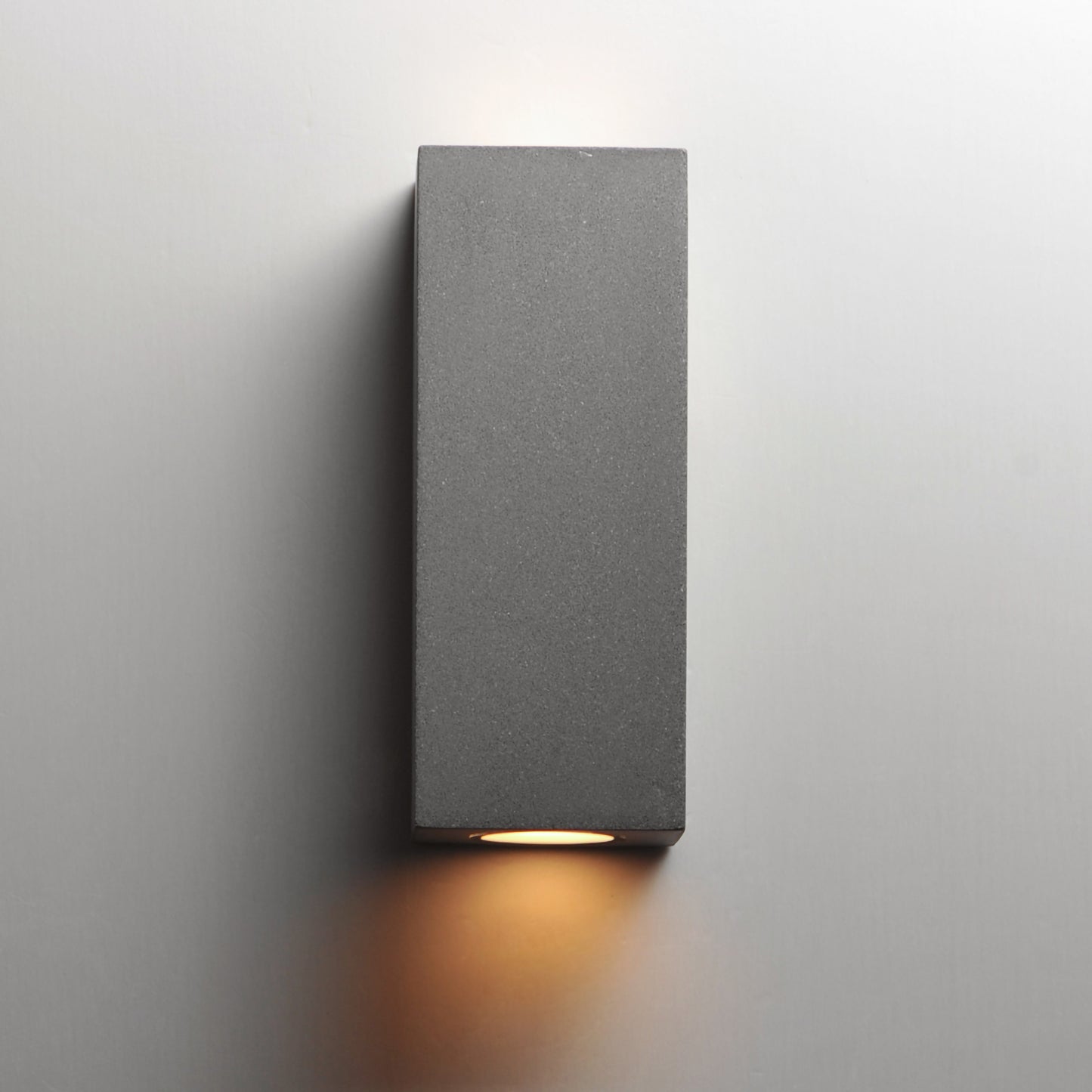 Pilar 2-Light LED Outdoor Wall Sconce Greystone by ET2