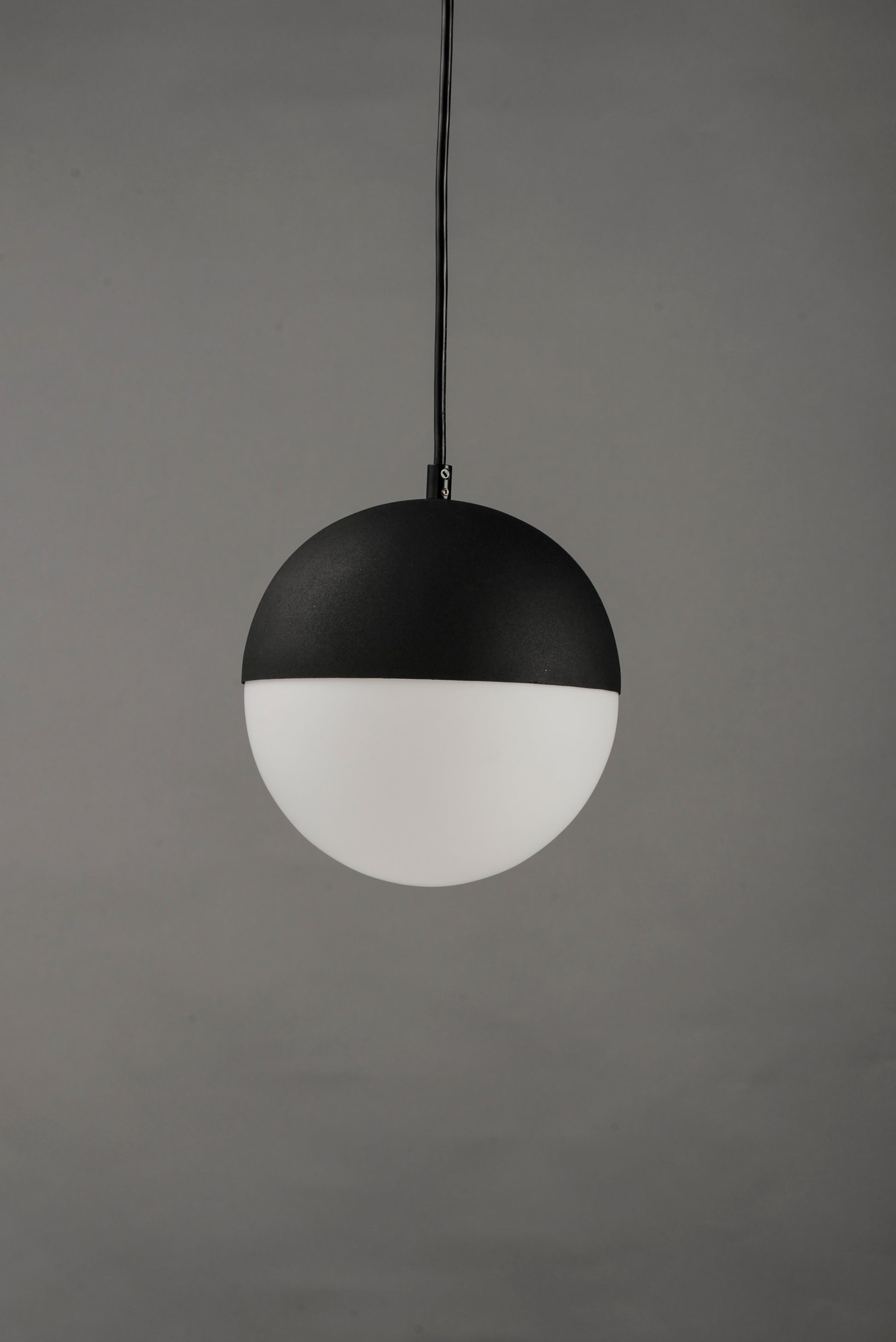 Half Moon Large LED Pendant Black by ET2