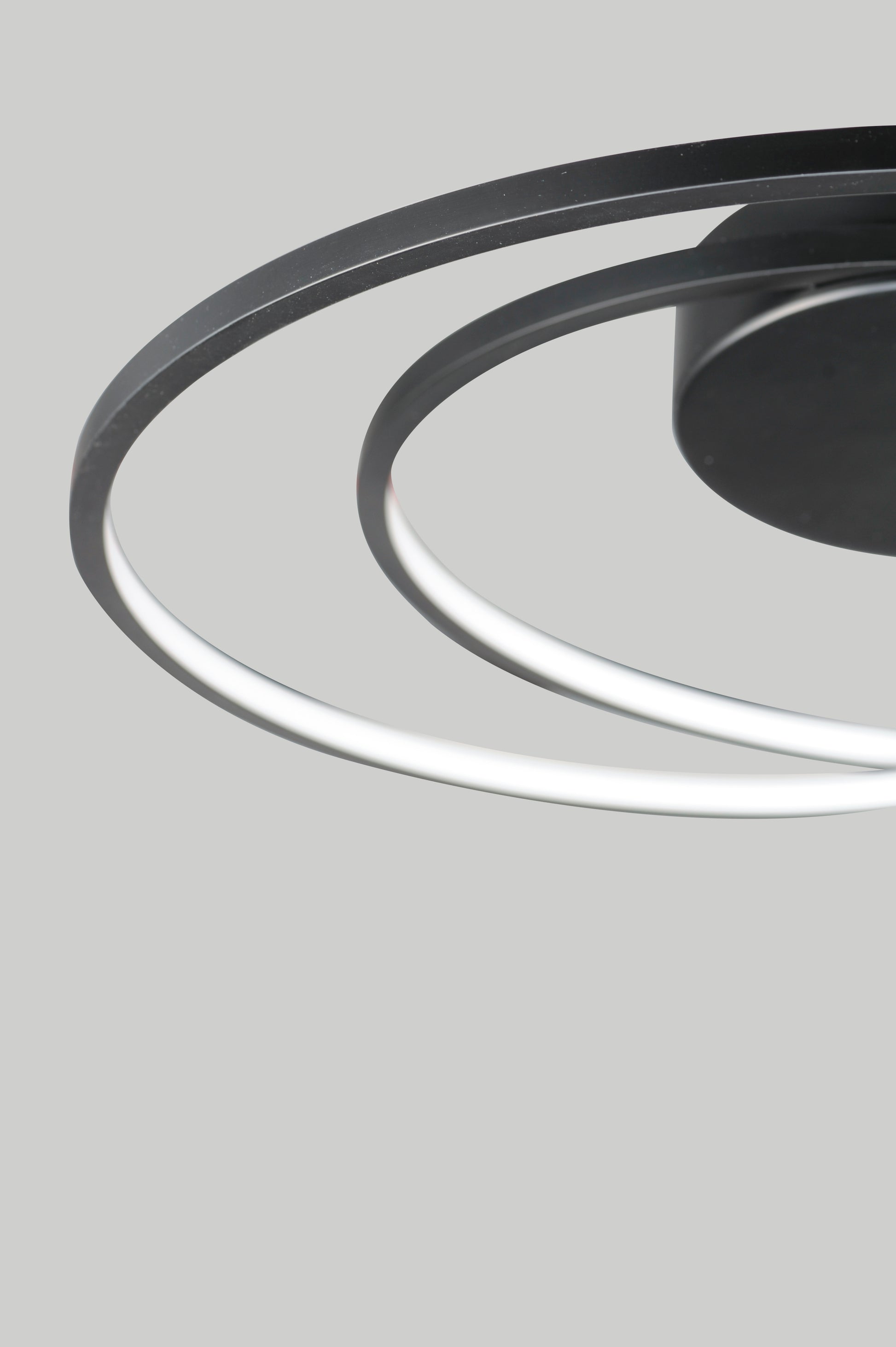 Cycle 18" LED Flush Mount Black by ET2