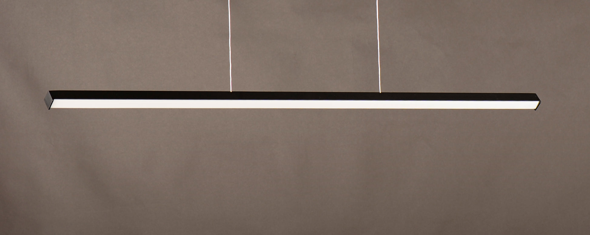 Hover LED 48" Pendant Black by ET2
