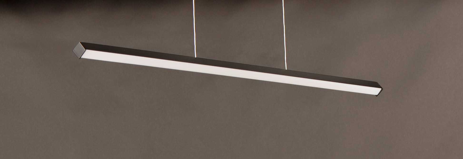 Hover LED 48" Pendant Black by ET2