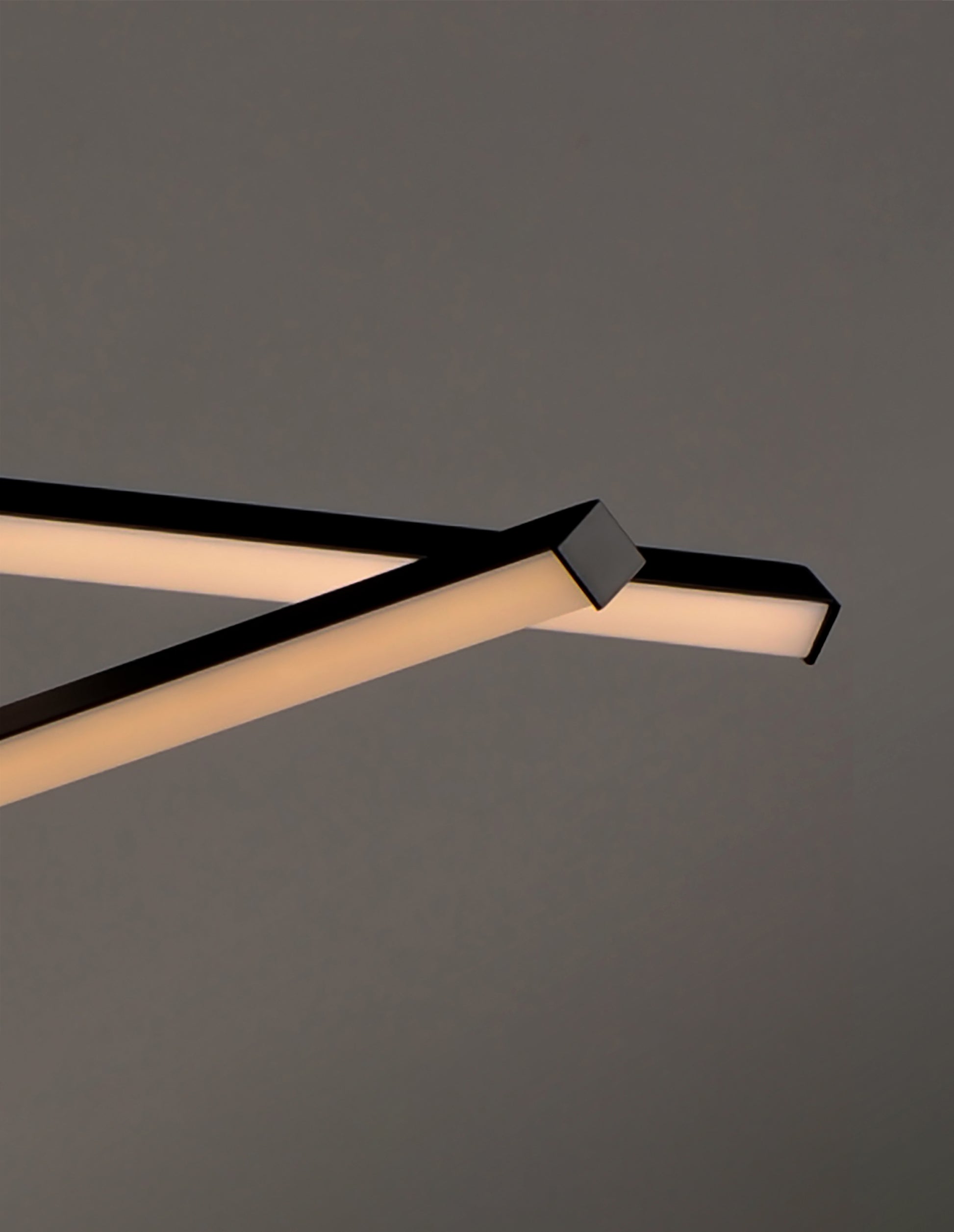 Hover 5-Light LED Pendant Black by ET2