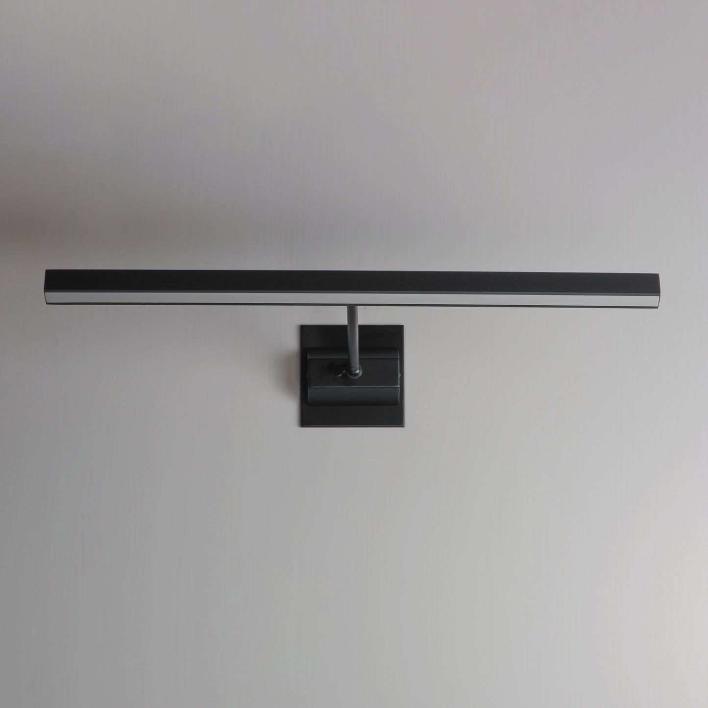 Pasha 30" LED Picture Light Black by ET2