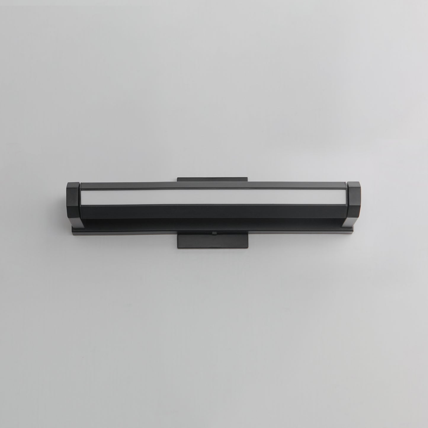 Braque 19" LED Picture Light Black by ET2