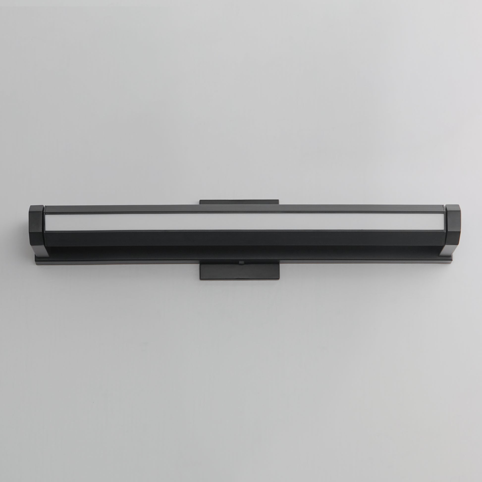 Braque 23" LED Picture Light Black by ET2
