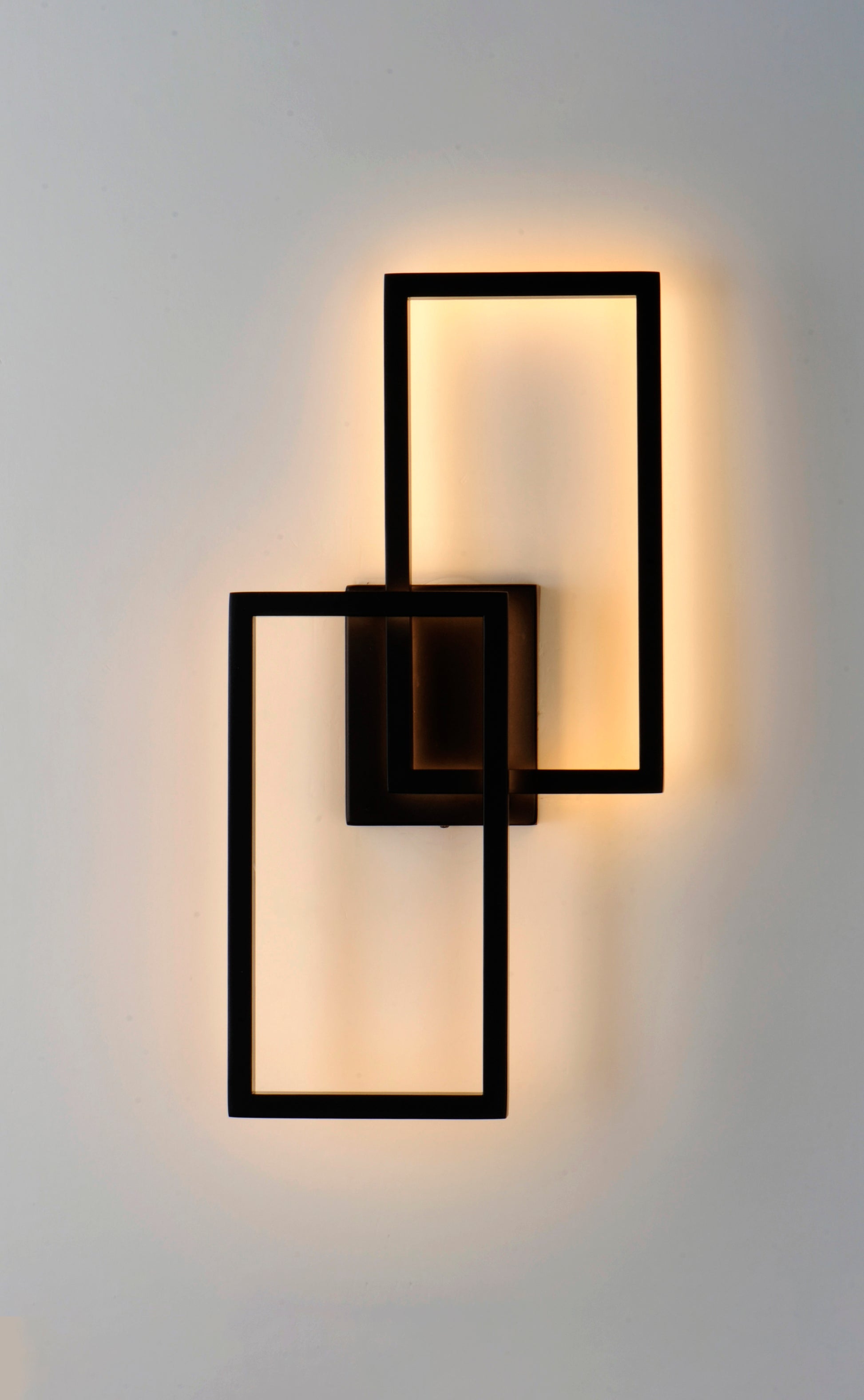 Traverse LED Outdoor Wall Sconce Black by ET2