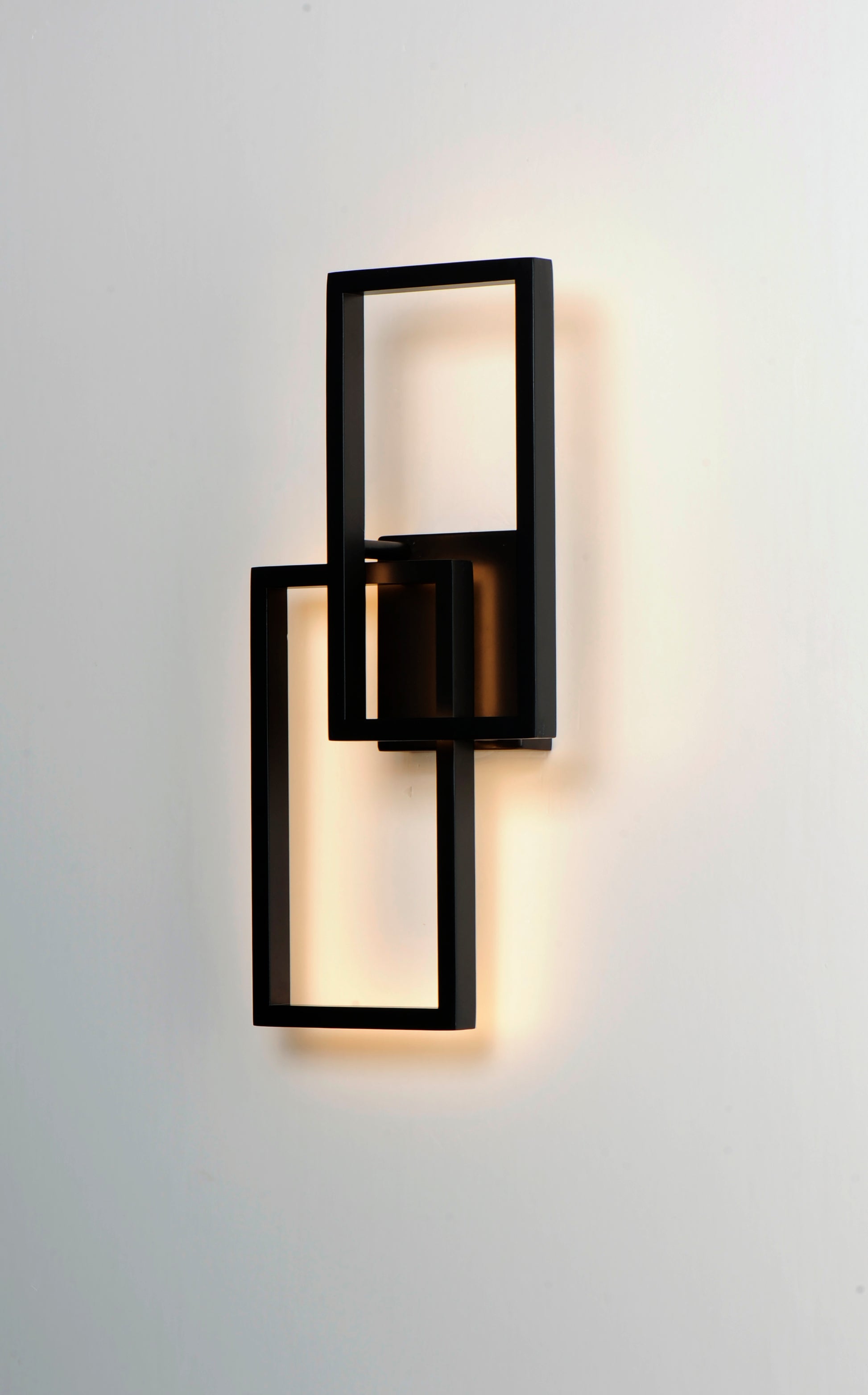 Traverse LED Outdoor Wall Sconce Black by ET2