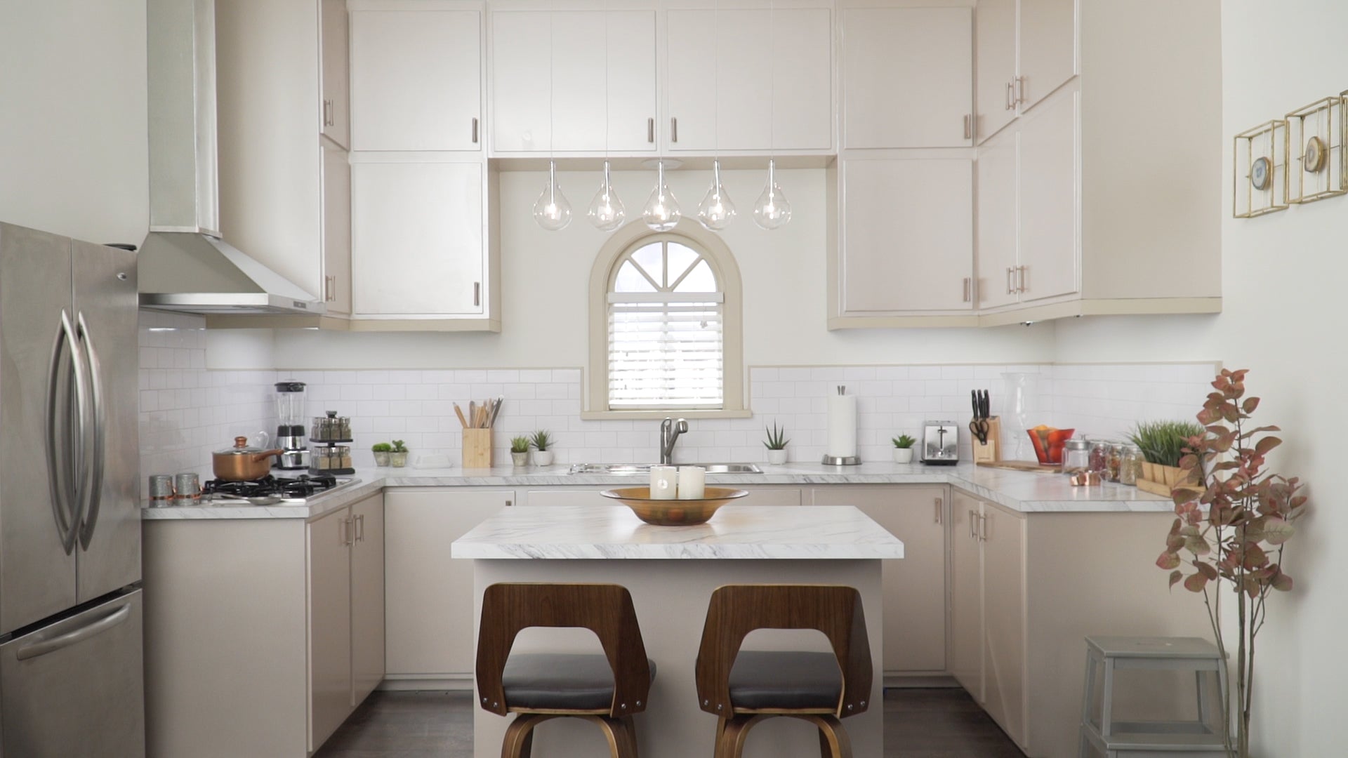 Larmes 5-Light Pendant Polished Chrome by ET2
