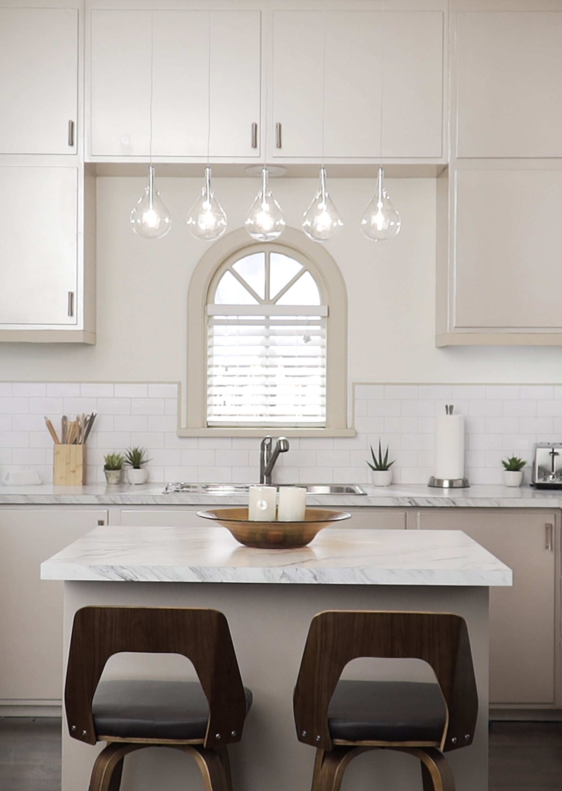 Larmes 5-Light Pendant Polished Chrome by ET2