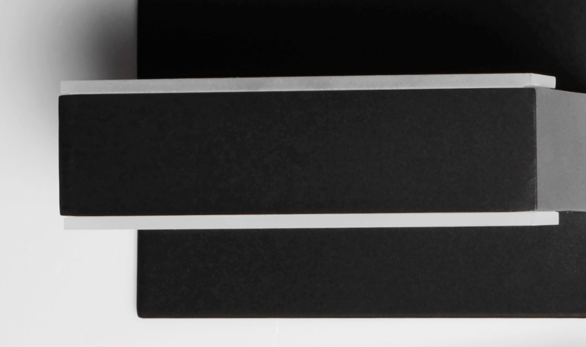 Omni 7" LED Wall Sconce Black by ET2