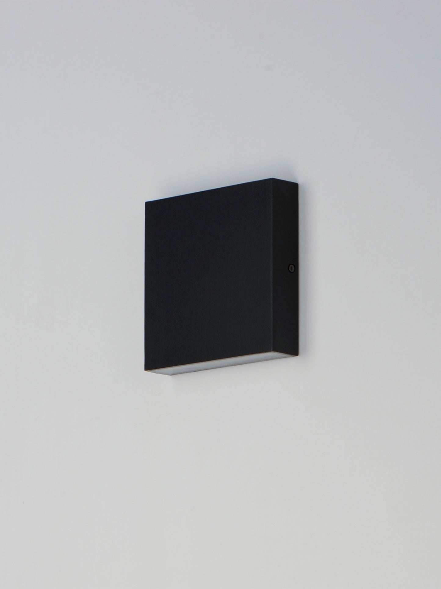 Brik 4.75" LED Outdoor Wall Sconce Black by ET2