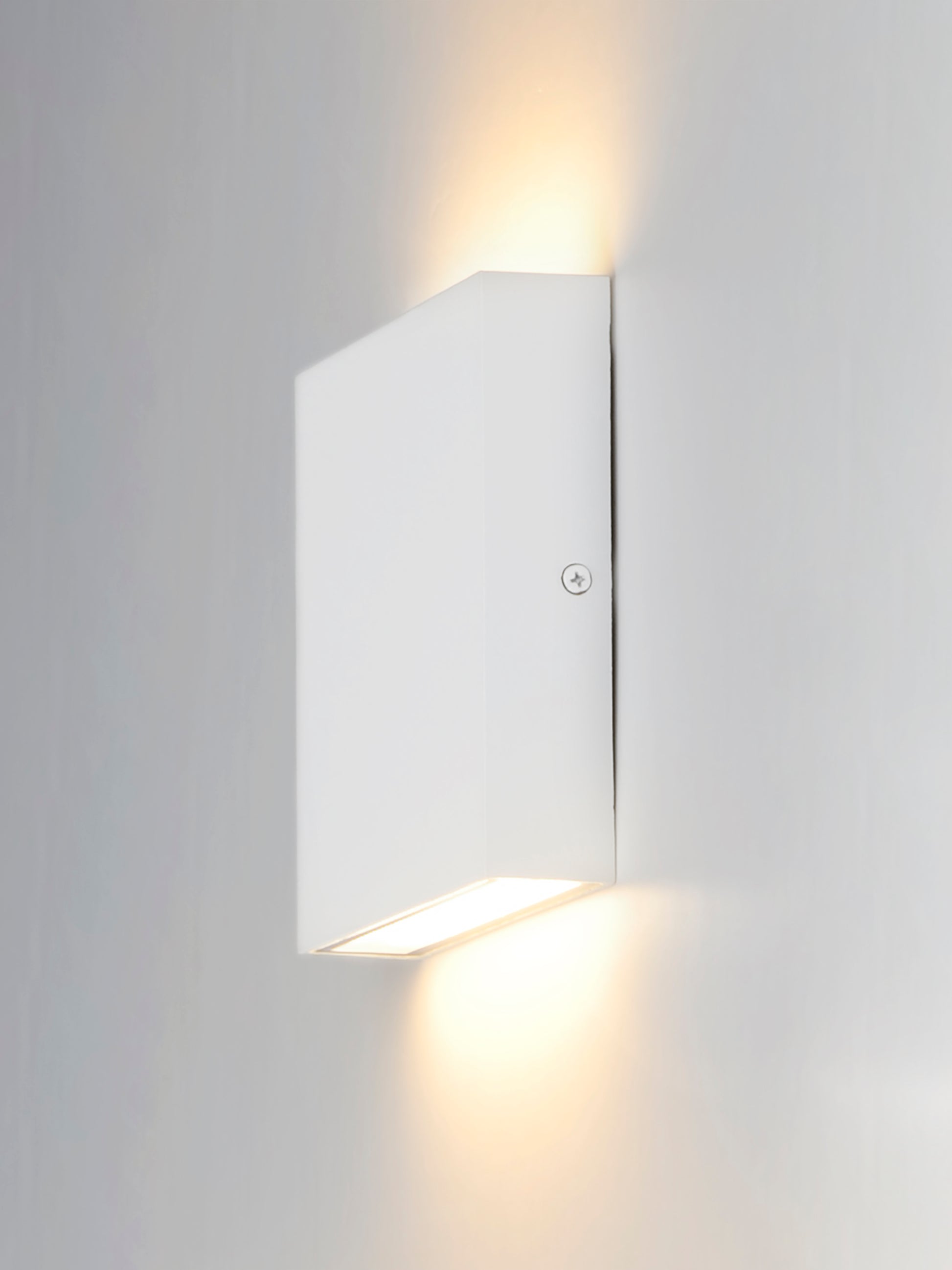 Brik 4.75" LED Outdoor Wall Sconce White by ET2