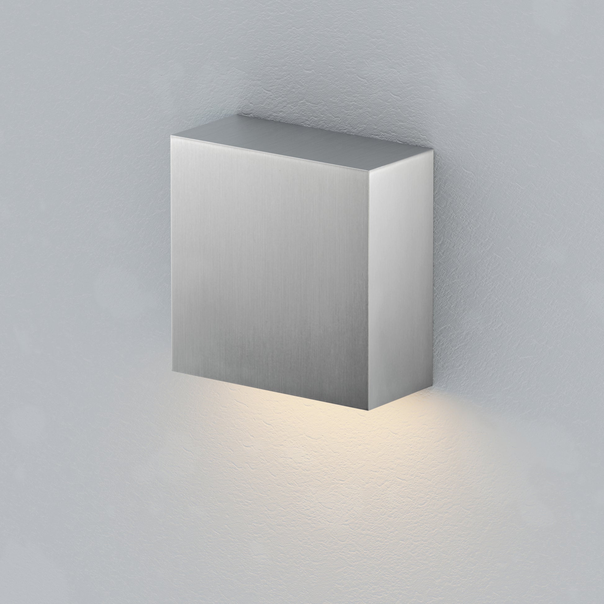 Cubed 5.5" LED Outdoor Sconce Satin Aluminum by ET2