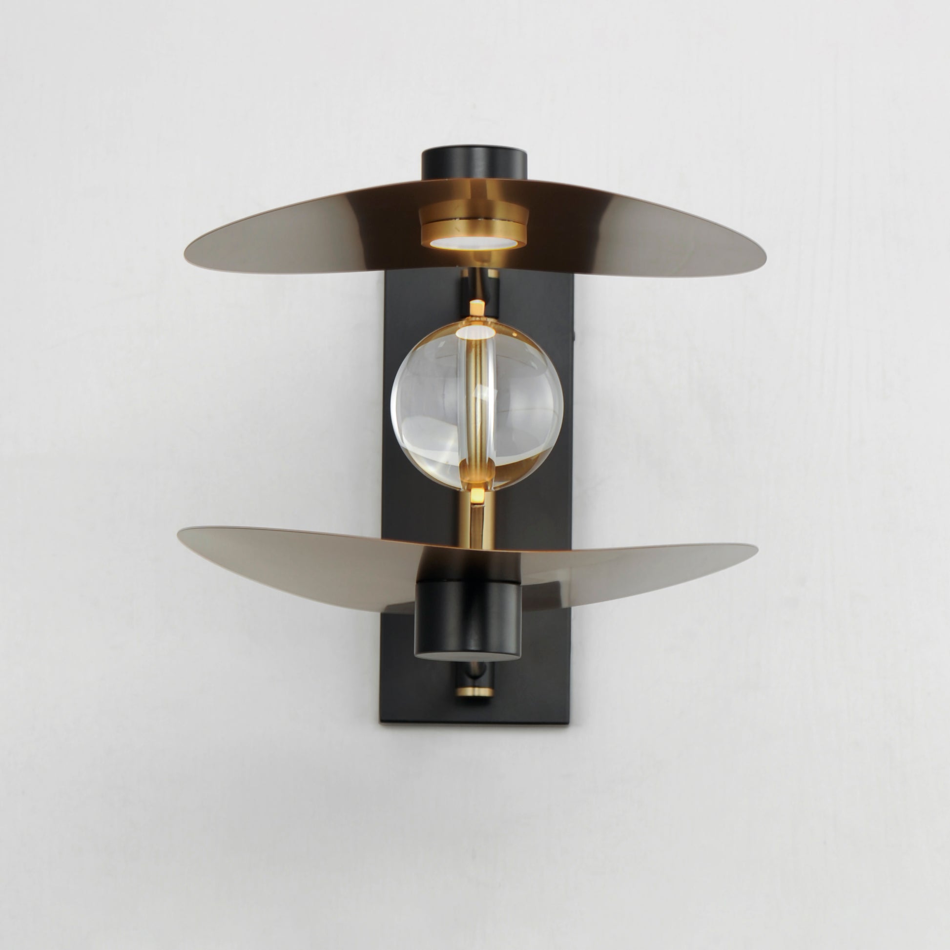 Pearl 2-Light LED Sconce Black/Natural Aged Brass by ET2