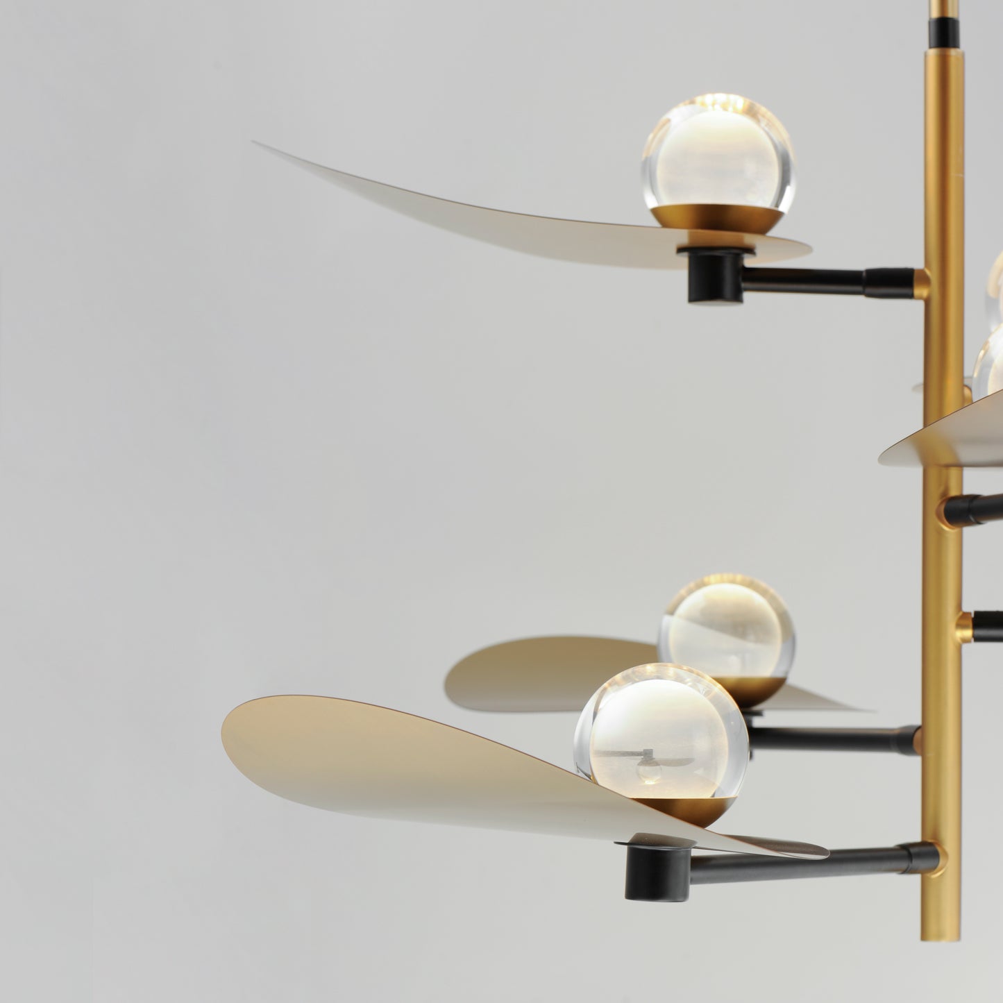 Pearl 6-Light LED Chandelier Black/Natural Aged Brass by ET2